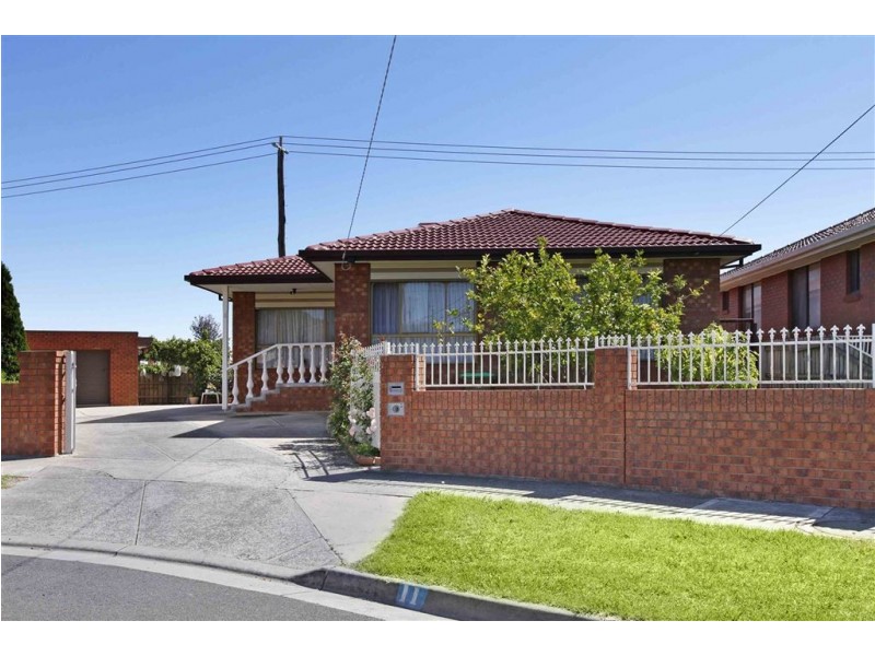 11 Lockwood Grove, Thomastown VIC 3074