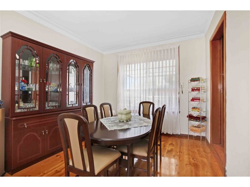 11 Lockwood Grove, Thomastown VIC 3074