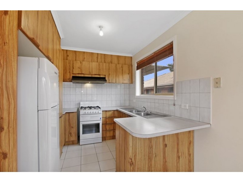 1/30 Appletree Drive, Mill Park VIC 3082