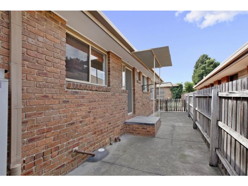 1/30 Appletree Drive, Mill Park VIC 3082