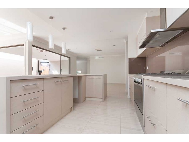66 Suncroft Drive, Lalor VIC 3075