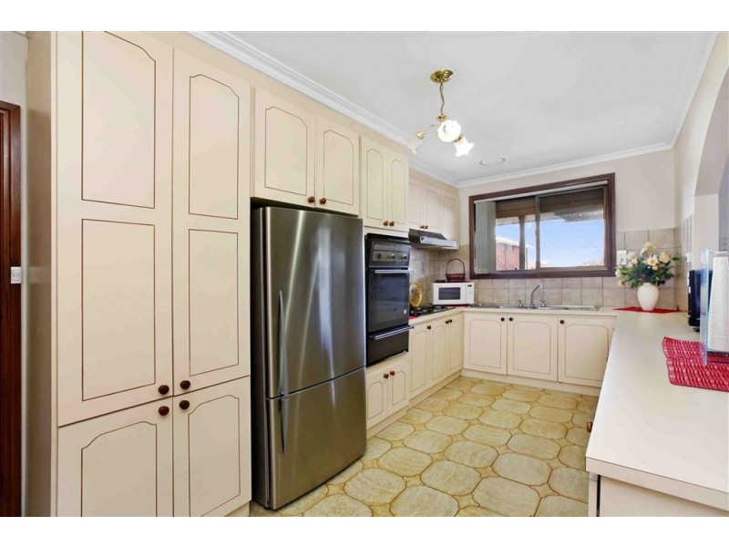 45 Queenscliff Road, Thomastown VIC 3074