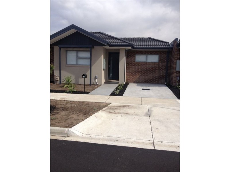 11 Chettam Street, Epping VIC 3076