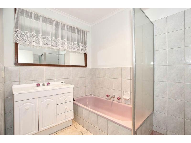 198 The Boulevard, Thomastown VIC 3074