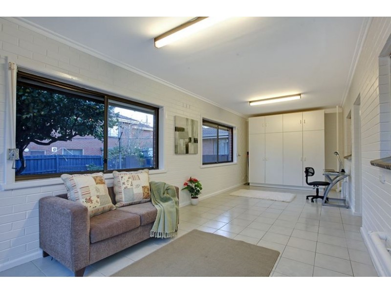 4 Prince Andrew Avenue, Lalor VIC 3075