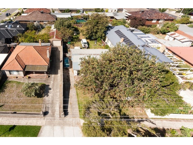 8 Mount View Road, Thomastown VIC 3074