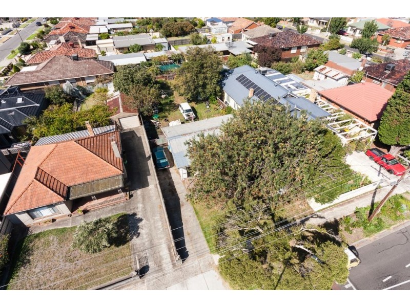 8 Mount View Road, Thomastown VIC 3074