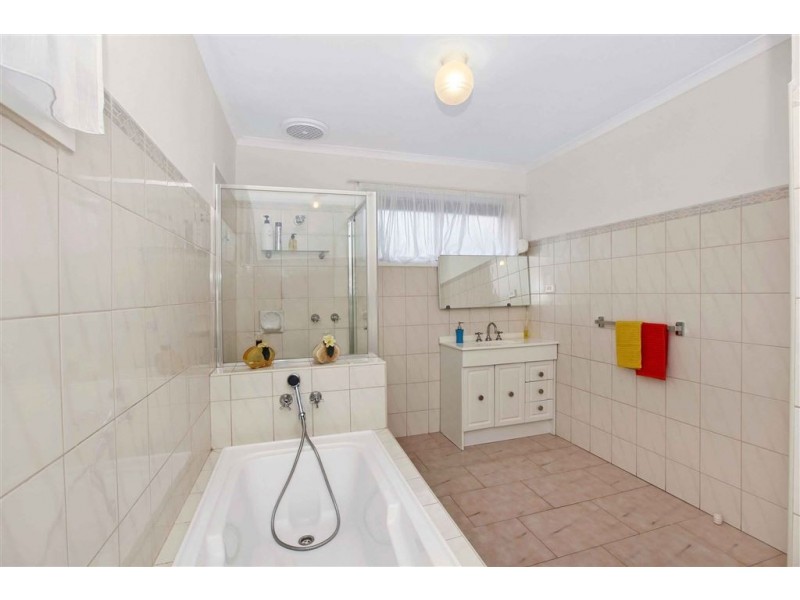 21 Tandarra Crescent, Lalor VIC 3075