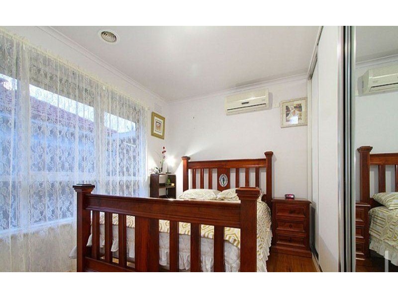 17 Darebin Drive, Thomastown VIC 3074