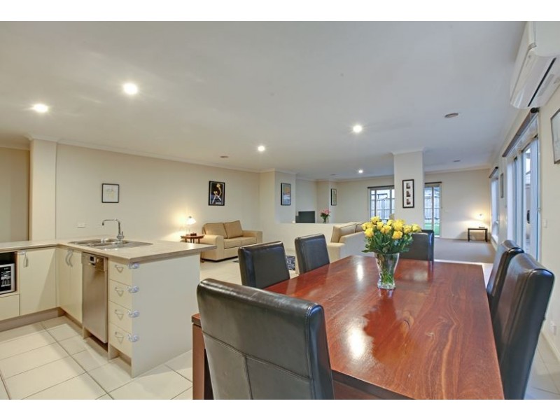 14 Ardenal Crescent, Lalor VIC 3075
