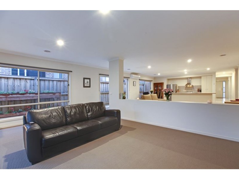 14 Ardenal Crescent, Lalor VIC 3075