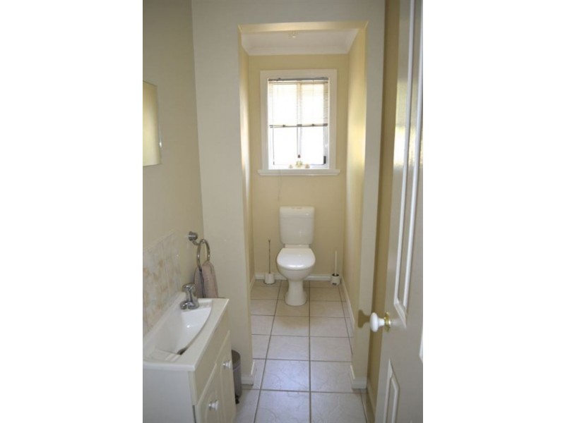 2 Zurzolo Terrace, Epping VIC 3076