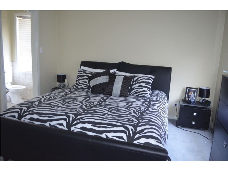 2 Zurzolo Terrace, Epping VIC 3076