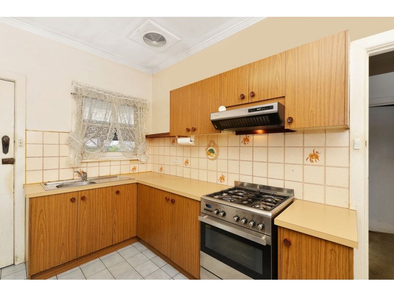80 Liston Avenue, Reservoir VIC 3073