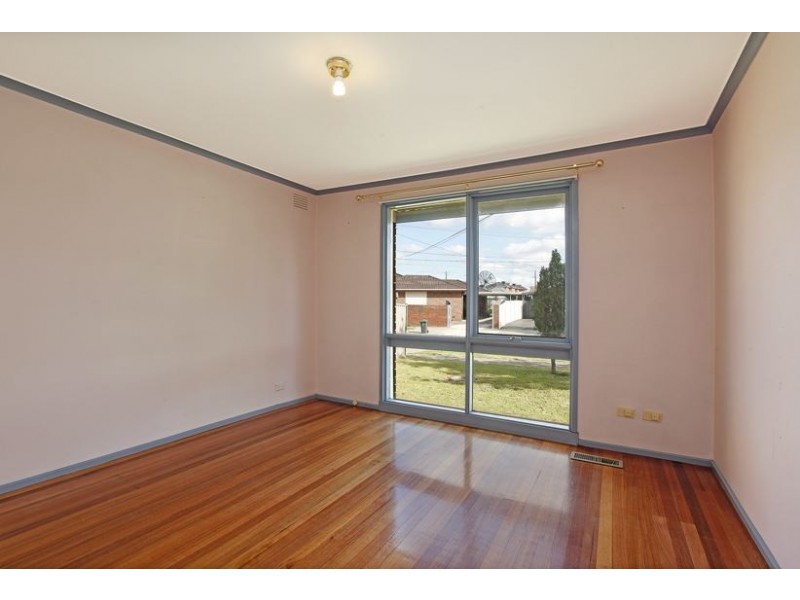 10 Cambridge Court, Thomastown VIC 3074
