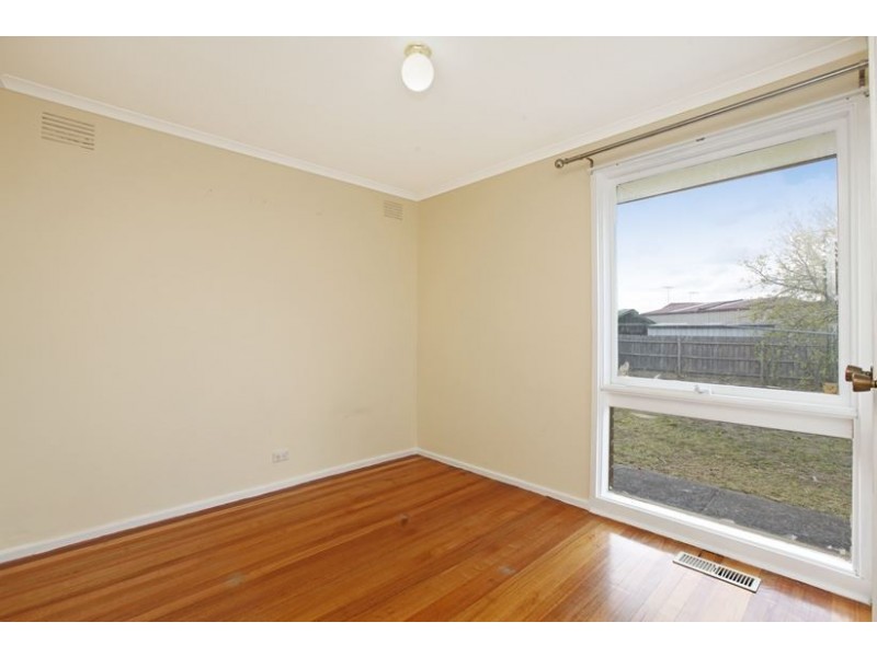 10 Cambridge Court, Thomastown VIC 3074