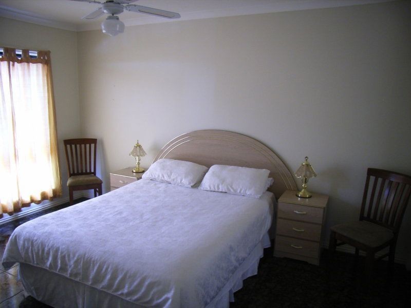 50 Benaroon Dve, Lalor VIC 3075