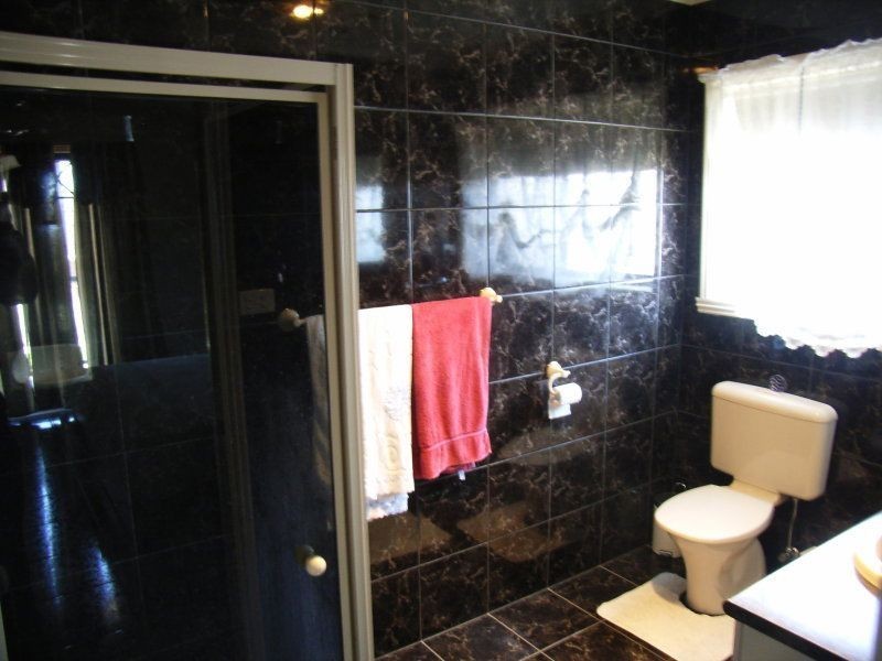 50 Benaroon Dve, Lalor VIC 3075