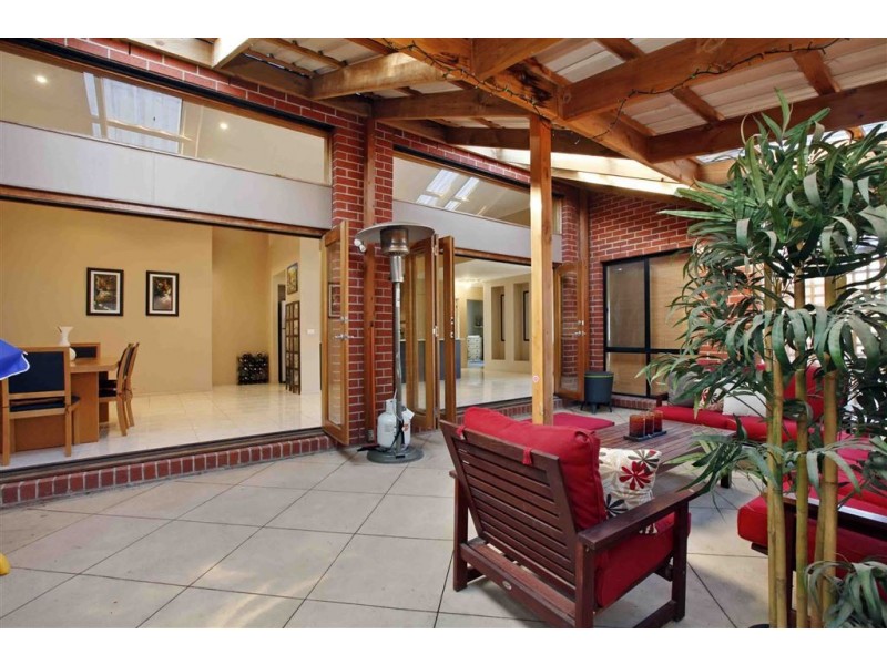 217 Harvest Home Road, Epping VIC 3076