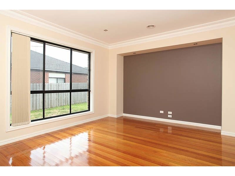 5 Beringarra Street, South Morang VIC 3752