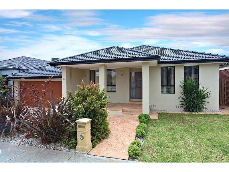 5 Beringarra Street, South Morang VIC 3752