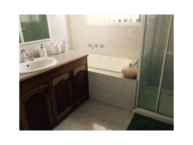 81A Barry Road, Thomastown VIC 3074