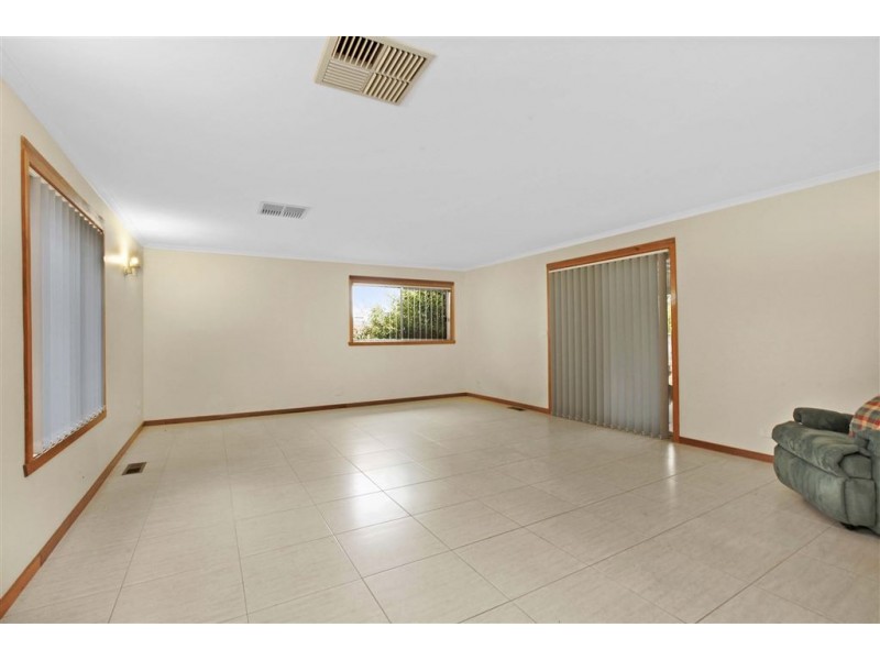 84 Dalton Road, Thomastown VIC 3074