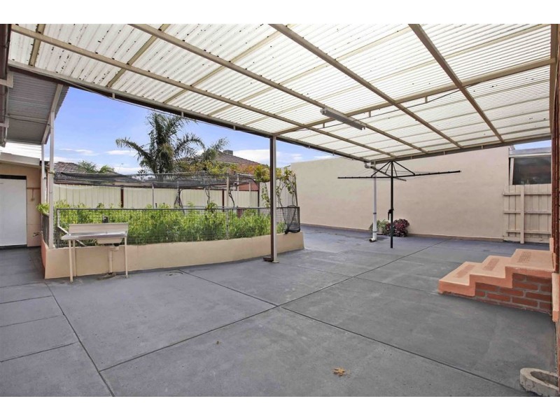 13 Currawong Avenue, Lalor VIC 3075