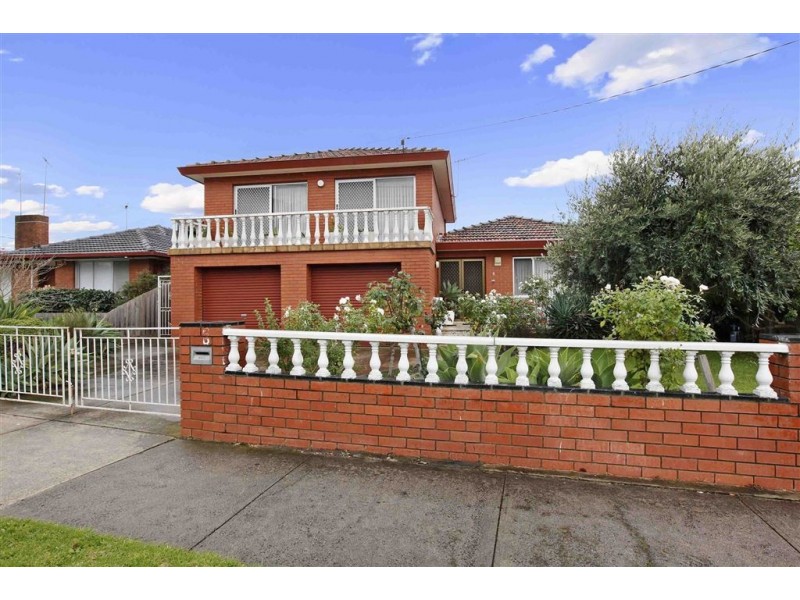 8 Deakin Avenue, Lalor VIC 3075