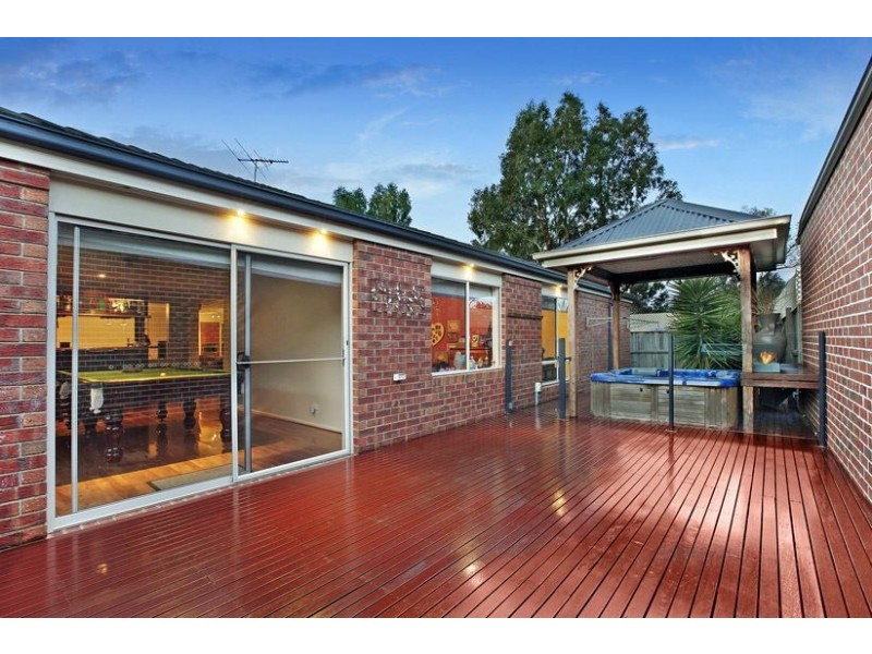 8 Nardoo Street, South Morang VIC 3752