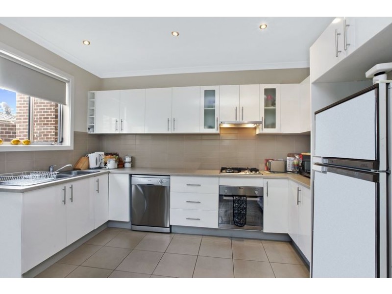 2/141 Windham Street, Wallan VIC 3756