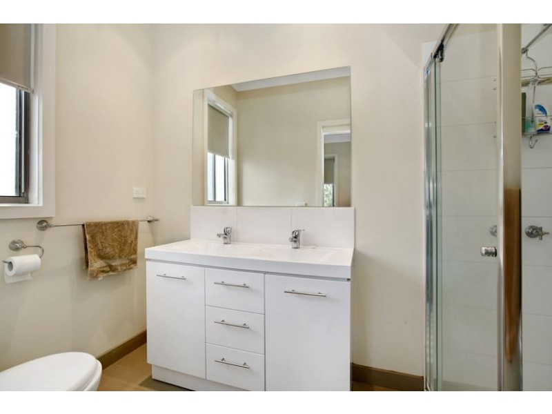 2/141 Windham Street, Wallan VIC 3756