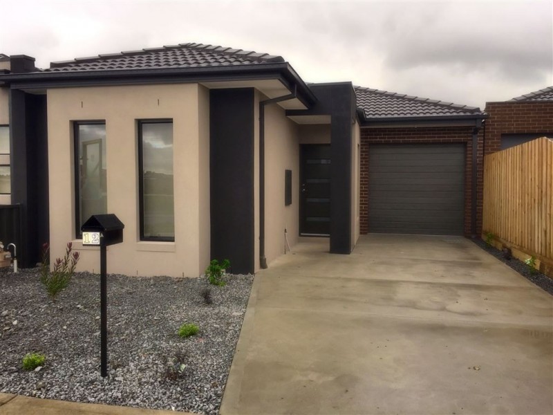 12A Garth Place, Epping VIC 3076