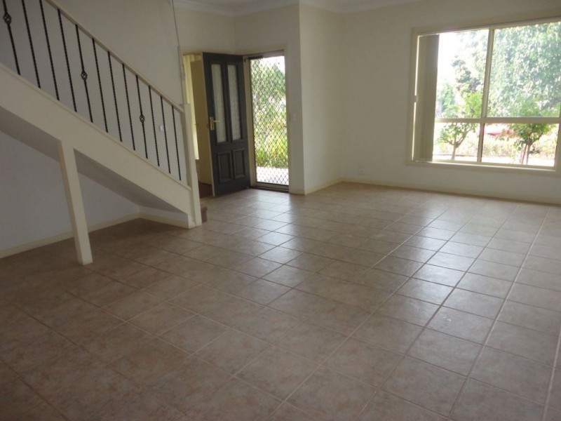 1/17 View Street, Reservoir VIC 3073