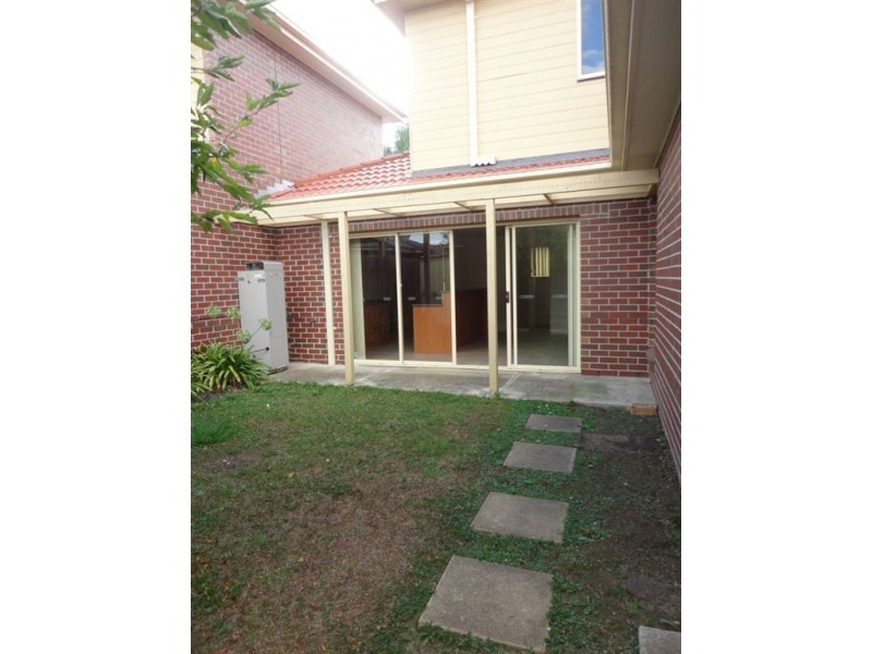 1/17 View Street, Reservoir VIC 3073