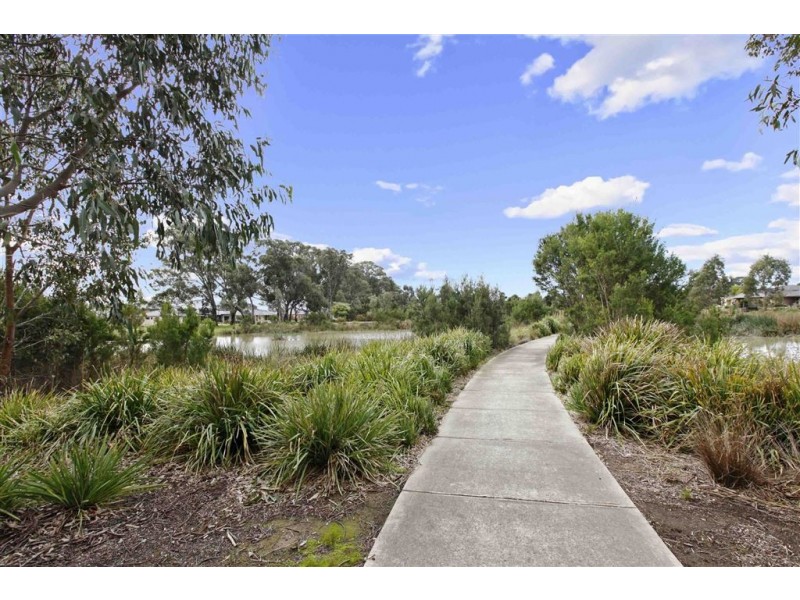 68 Baigent Avenue, Doreen VIC 3754