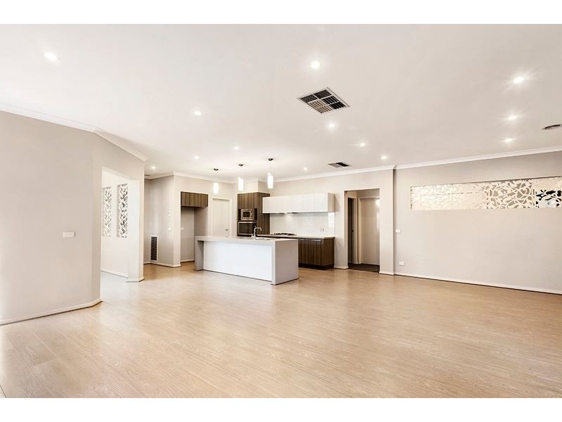 14 Subiaco Road, Epping VIC 3076