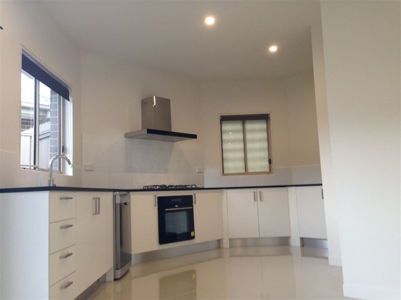 1/27 Main Street, Thomastown VIC 3074