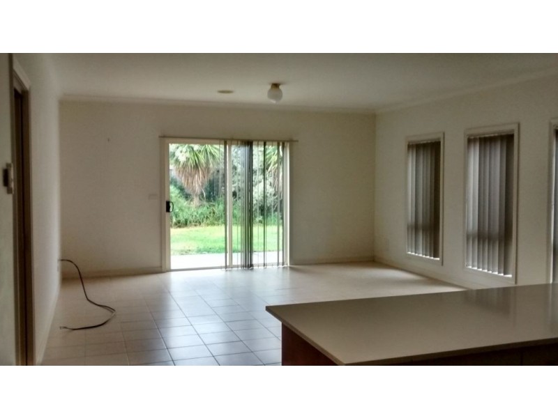 70 Baigent Avenue, Doreen VIC 3754