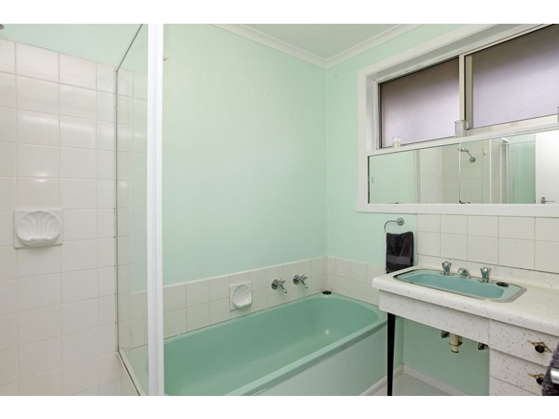 22 Ella Court, Lalor VIC 3075