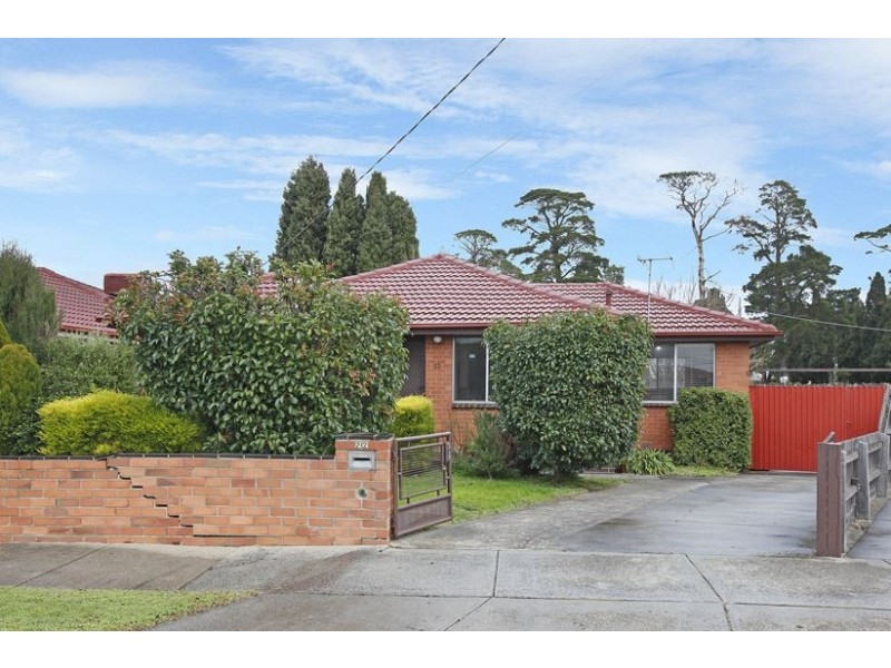 22 Ella Court, Lalor VIC 3075