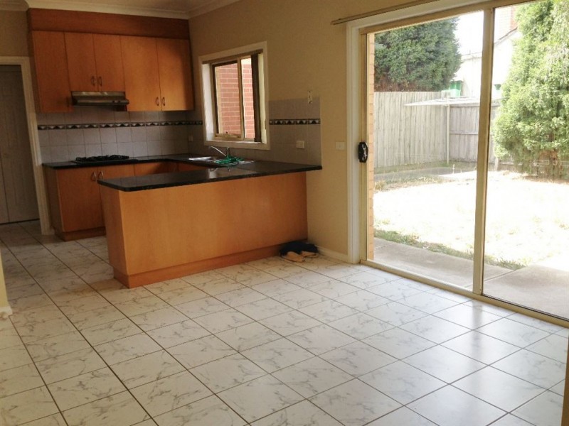 1/2 Dorothy Avenue, Thomastown VIC 3074