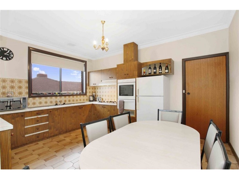 9 Wellington Crescent, Lalor VIC 3075