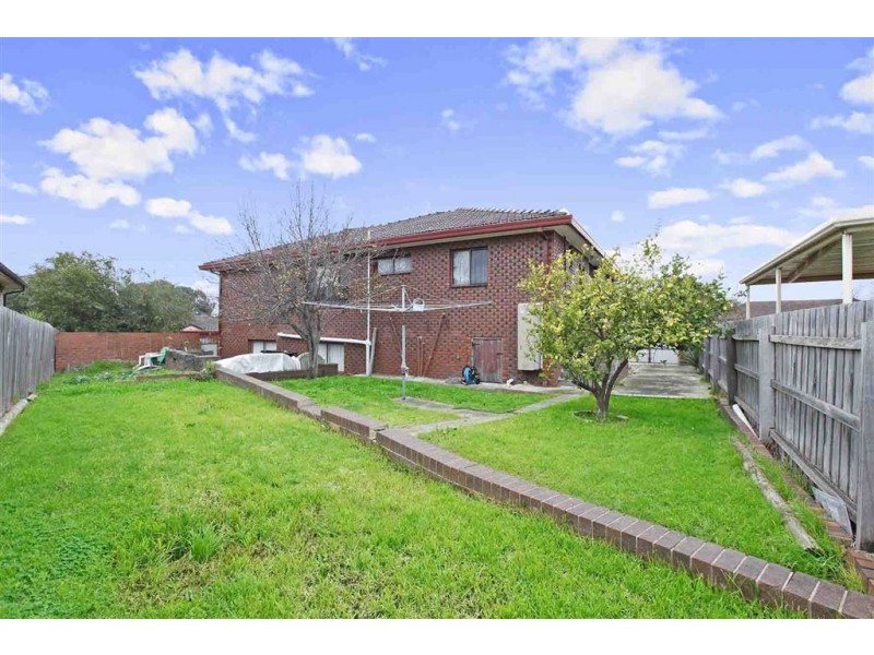 9 Wellington Crescent, Lalor VIC 3075