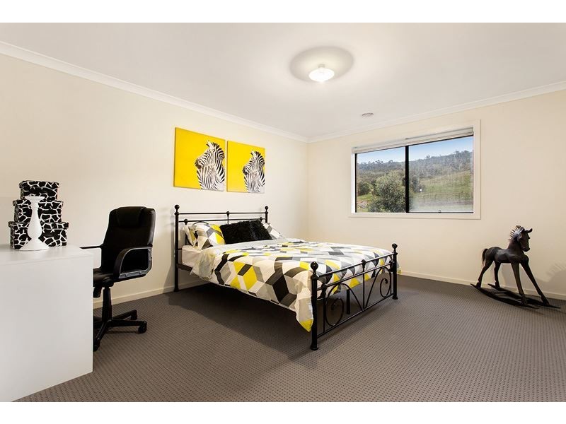 2 Vanderbilt Avenue, South Morang VIC 3752
