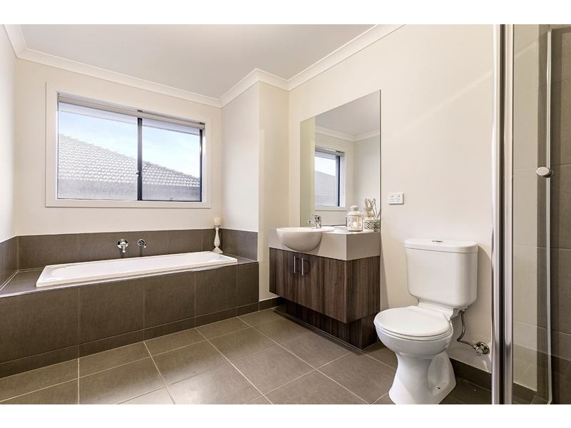 2 Vanderbilt Avenue, South Morang VIC 3752