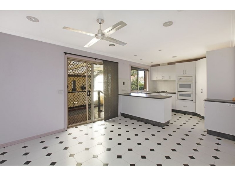 1/3 Sydney Crescent, Lalor VIC 3075