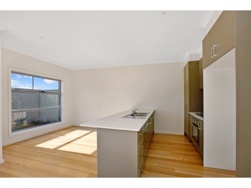 1/158 Main Street, Thomastown VIC 3074