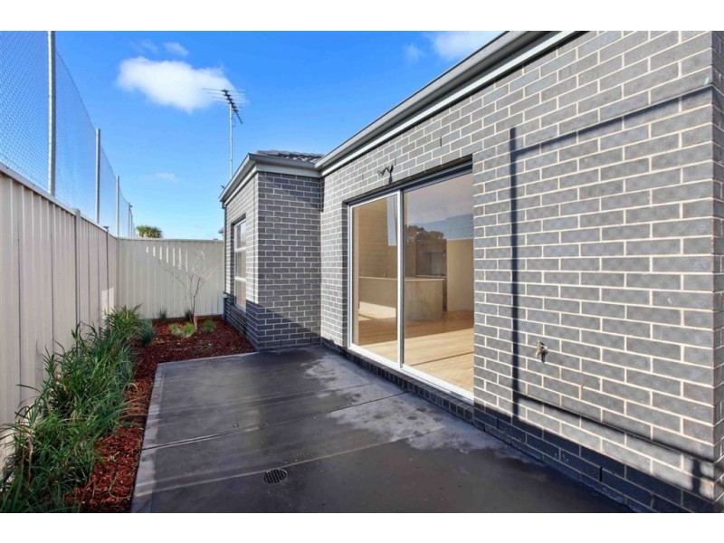 1/158 Main Street, Thomastown VIC 3074