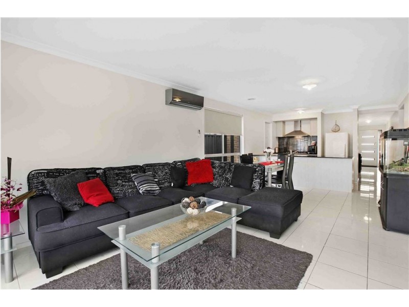 22 Yumbarra Parade, Wollert VIC 3750